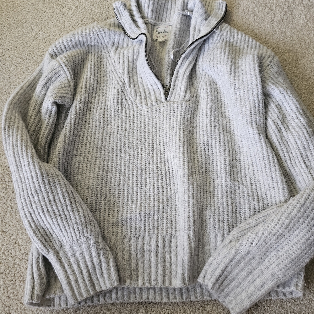 Pull over sweater